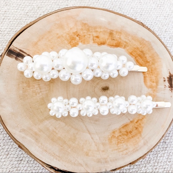 Set of 2 Fashion Barrettes - Picture 2 of 5